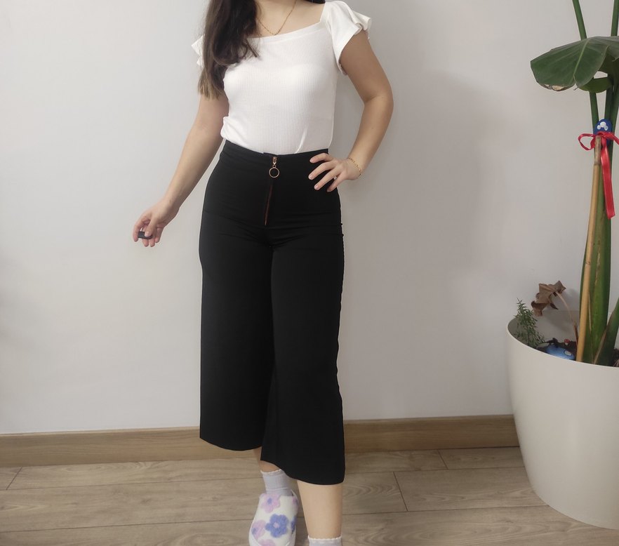 Siyah Geniş Kesim Kadın Pantolon - Görsel 3