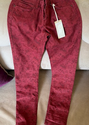Loft Bordo Cicek Desenli Dar Paca Jean Hic Kullanilmadi