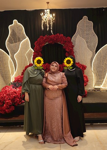 Uzun Kol, Yüksek Yakalı Camel Kadın Abiye - Görsel 4