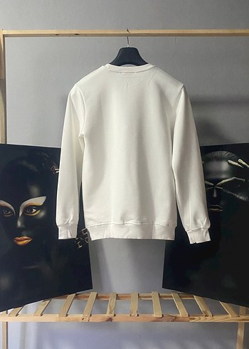 xxl Beden beyaz Renk CALVİN KLEİN ERKEK SWEATSHİRT XXL BEDEN İLANI