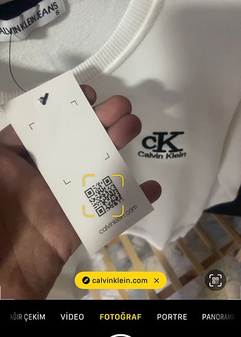 xxl Beden beyaz Renk CALVİN KLEİN ERKEK SWEATSHİRT XXL BEDEN İLANI