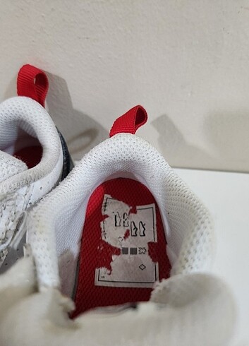 21 Beden beyaz Renk NIKE BEBEK AYAKKABISI