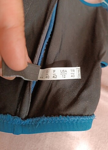 40 Beden yeşil Renk Bikini üstü