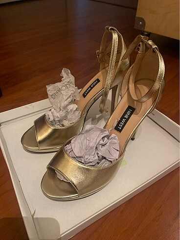 Gold nine west ayakkabılı