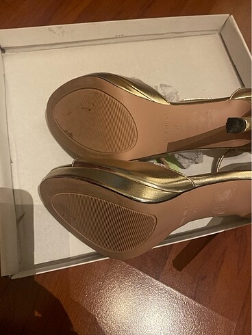 37 Beden altın Renk Gold nine west ayakkabılı