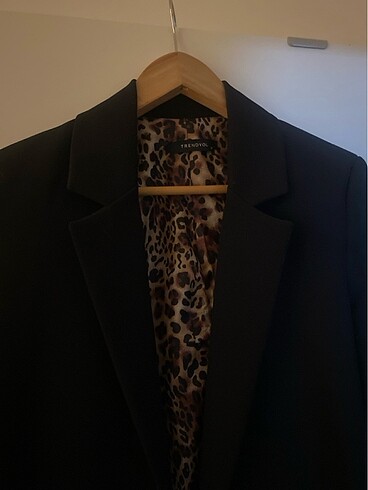 Trendyol & Milla leopar blazer