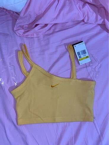m Beden Nike crop büstiyer