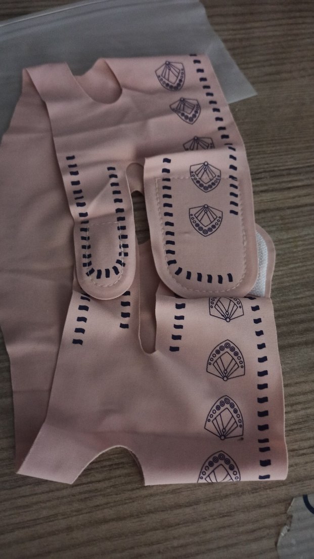 Kadınlar için Yüz Şekillendirici Maske - Görsel 5