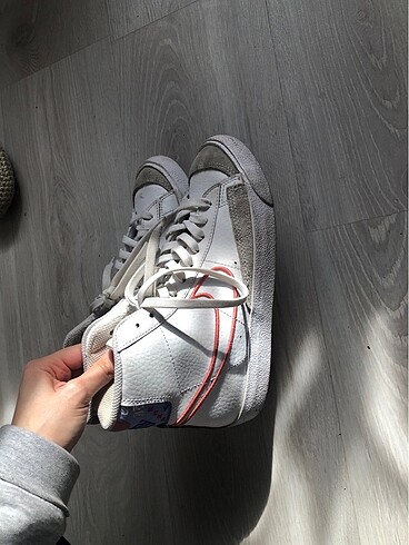 nike blazer mid