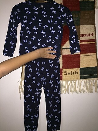 H&M Kelebek desenli alt üst takım