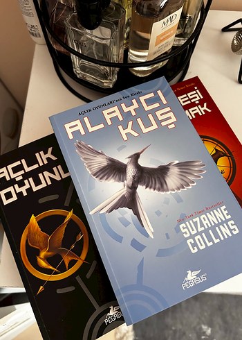 Beden Açlık Oyunları Serisi - Suzanne Collins