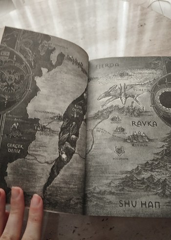 Gölge ve Kemik - Leigh Bardugo - Görsel 5