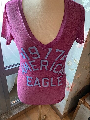 American Eagle tişört