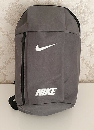 Nike çanta