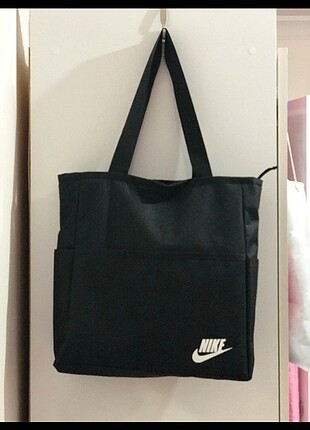 Nike çanta