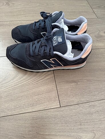 38 Beden New Balance Spor ayakkabı