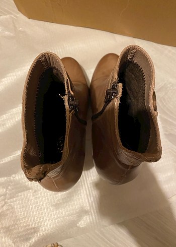 Gön deri kahverengi sivri topuklu bot 39 - Görsel 9