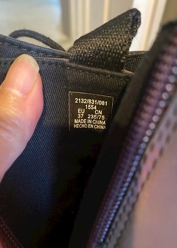 Zara hologramlı kuz çocuk bot 37 - Görsel 3