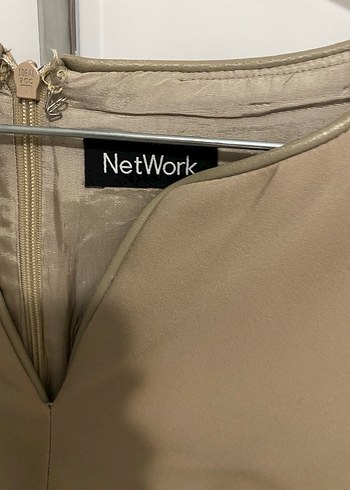 Network Bej V Yakalı Kısa Kollu Kalem Elbise - Görsel 3