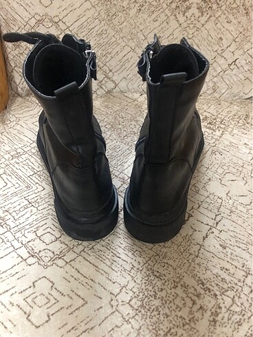 39 Beden Siyah kadın bot çizme bağcıklı fermuarlı