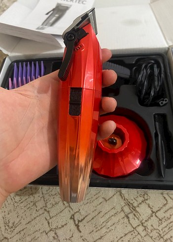Diğer Powertec TR-8800 Profesyonel Saç ve Sakal Kesme Makinesi