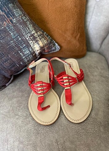 38 Beden kırmızı Renk Sandalet 
