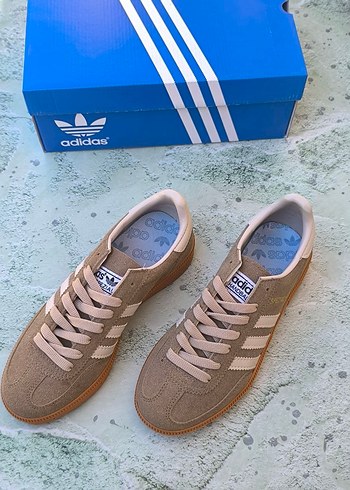 Bej Süet Adidas Kadın Spor Ayakkabı