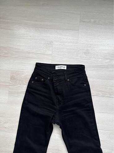 Pull and Bear Pull and Bear İspanyol Paça Siyah Pantolon