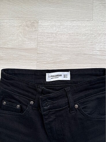 32 Beden Pull and Bear İspanyol Paça Siyah Pantolon