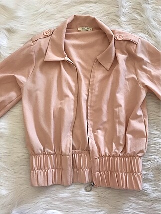 Pembe çeket
