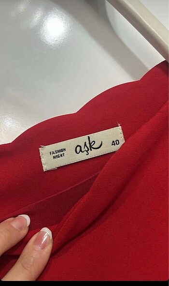 40 Beden Kırmızı elbise