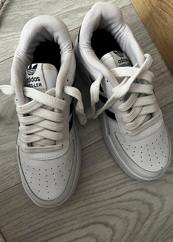 Adidas spor ayakkabı - Görsel 4