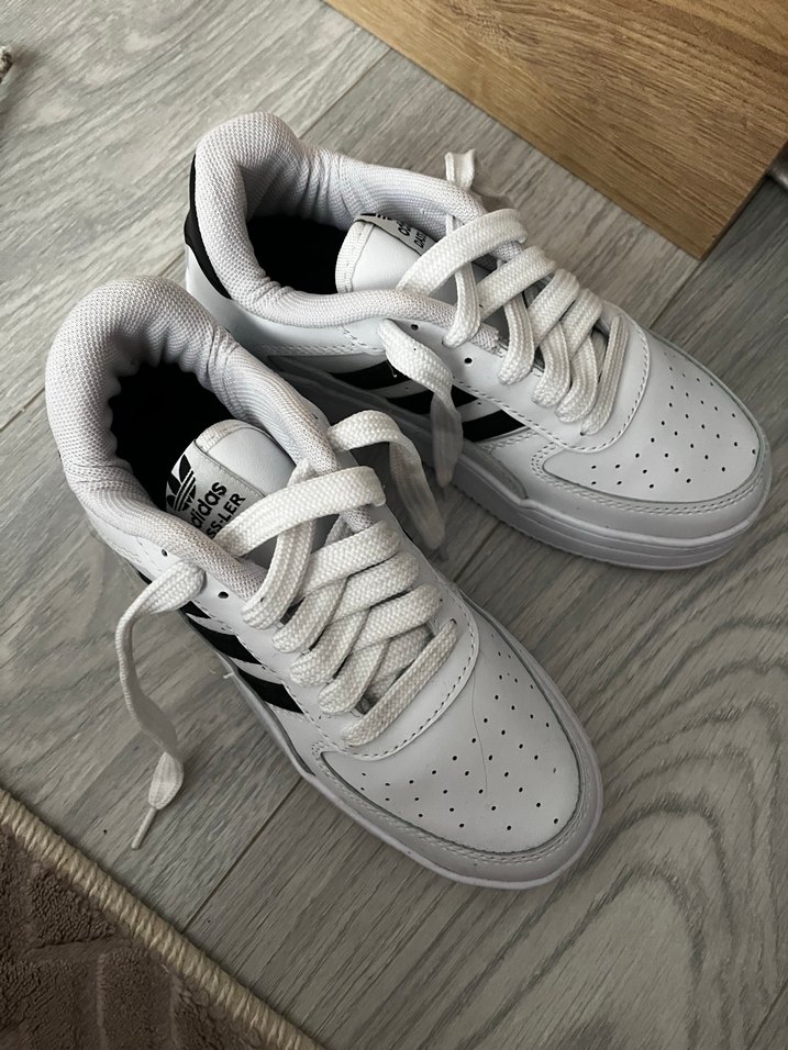 Adidas spor ayakkabı - Görsel 2