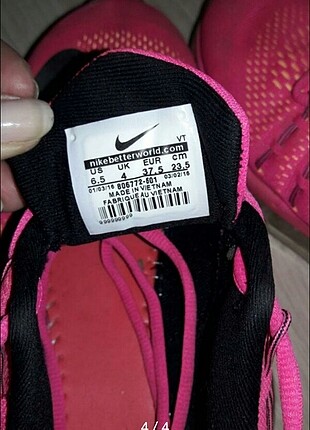 37.5 Beden Nike ayakkabi