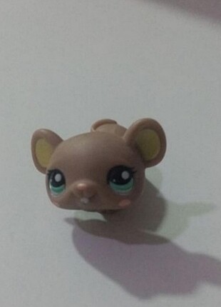 Littlest pet shop 