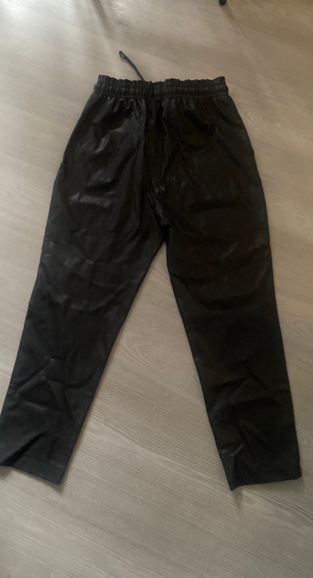 Gri renk deri pantolon lastikli - Görsel 3