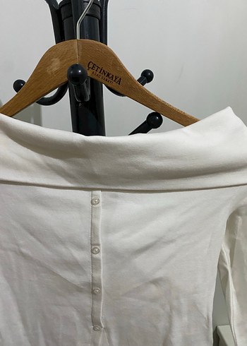 Düğmeli Beyaz Uzun Kollu Bluz - Görsel 4