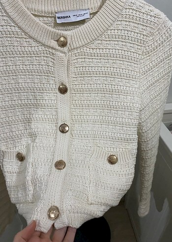 Bershka gold düğmeli hırka - Görsel 4