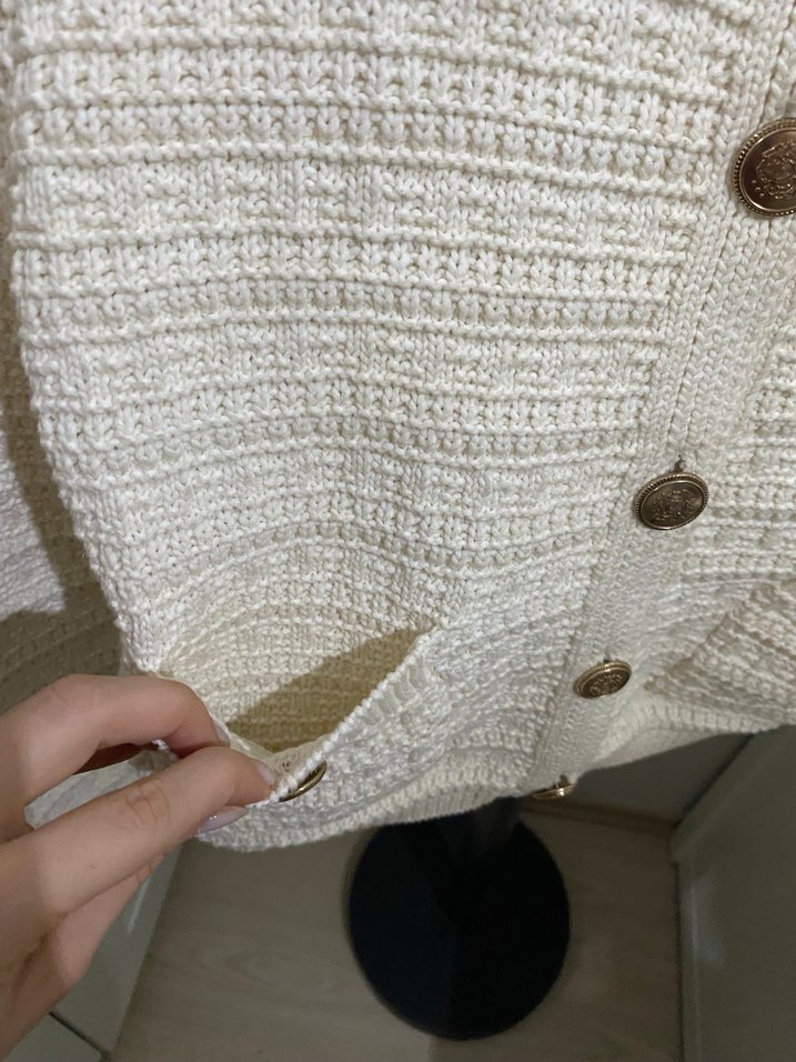 Bershka gold düğmeli hırka - Görsel 5