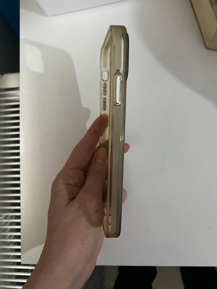 Çizgili ve Noktalı Parlak Telefon Kılıfı - Görsel 4