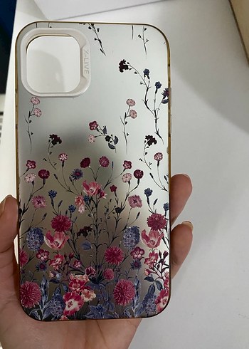 Çiçek Desenli Telefon Kılıfı - Görsel 4