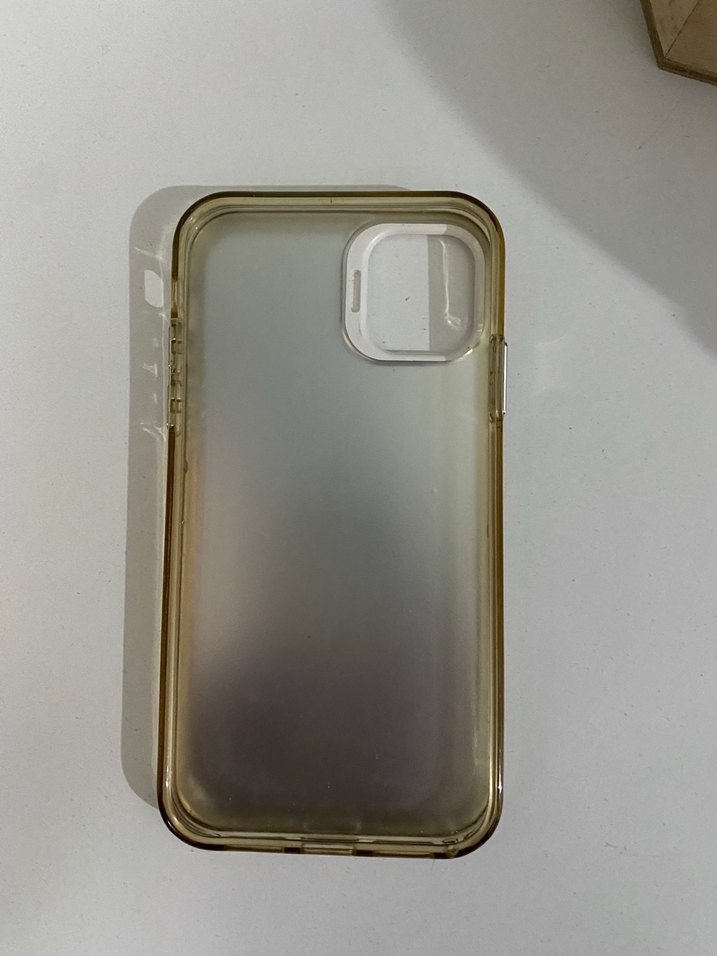 Çiçek Desenli Telefon Kılıfı - Görsel 3