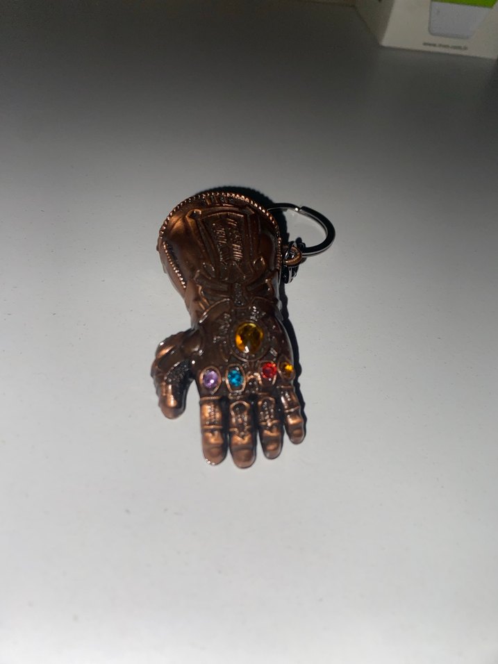 Thanos eldiven anahtarlık - Görsel 5