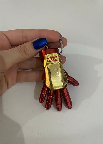 Renkli Zincir Detaylı Iron Man Anahtarlık - Görsel 3