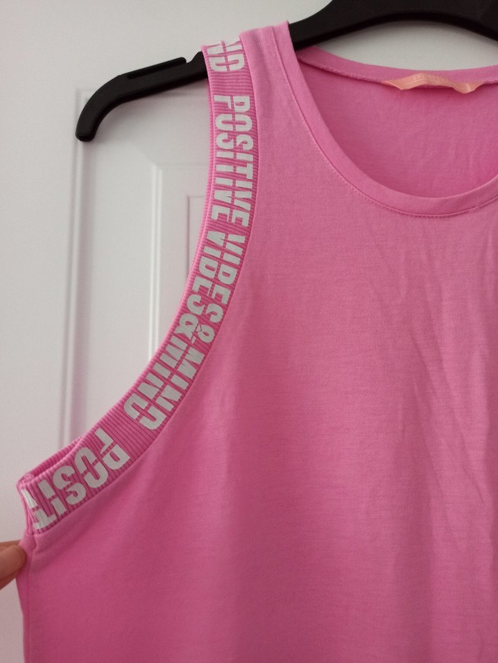 Pembe Kolsuz Rahat Spor Üst - Görsel 4