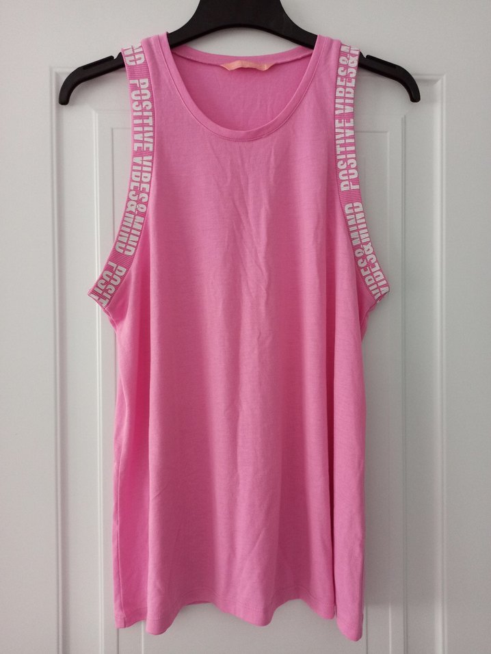 Pembe Kolsuz Rahat Spor Üst - Görsel 3