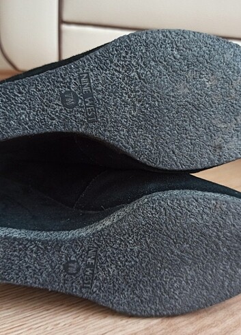 37 Beden Nine West bot