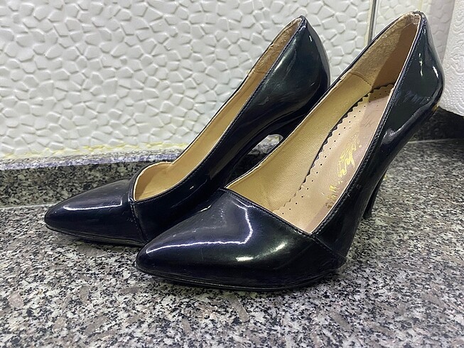 Zara Rugan stiletto