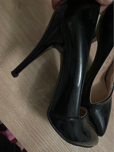37 Beden Rugan stiletto