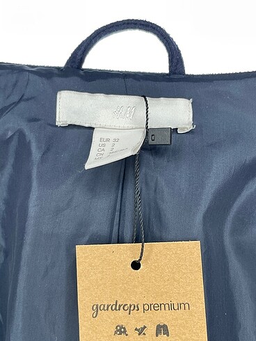 32 Beden lacivert Renk H&M Kaban %70 İndirimli.